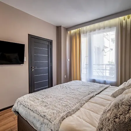 Apartman Luxury Redefined In Center - Elevate Your In A Smart And Modern *