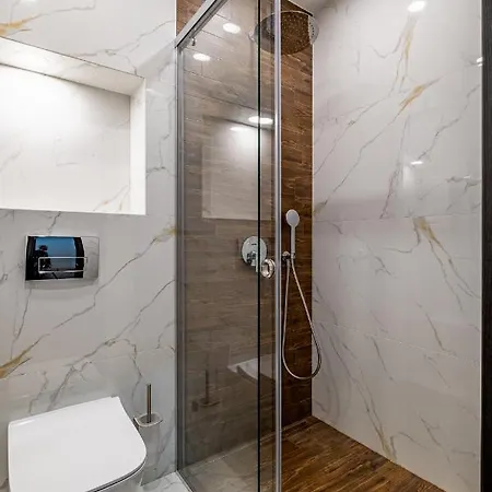 Luxury Redefined In Center - Elevate Your In A Smart And Modern *